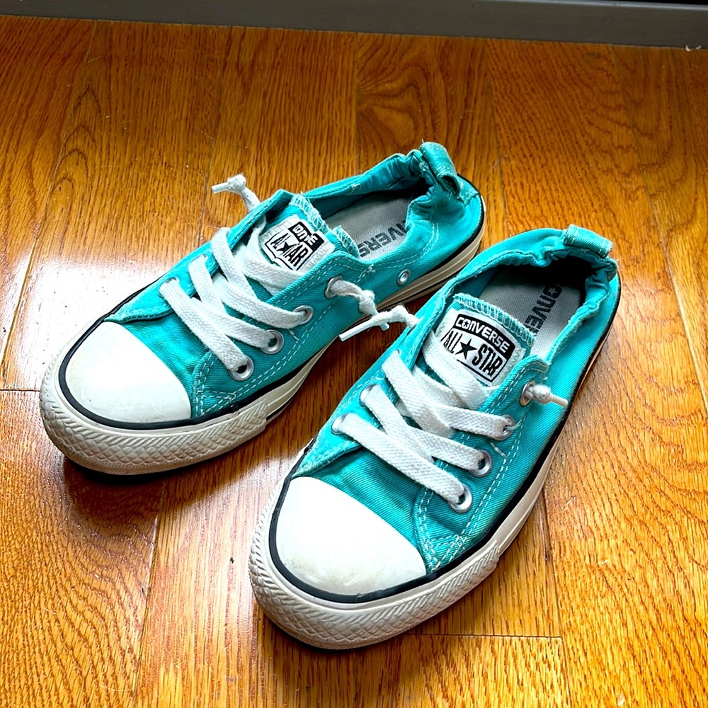 Blue size 6 converse